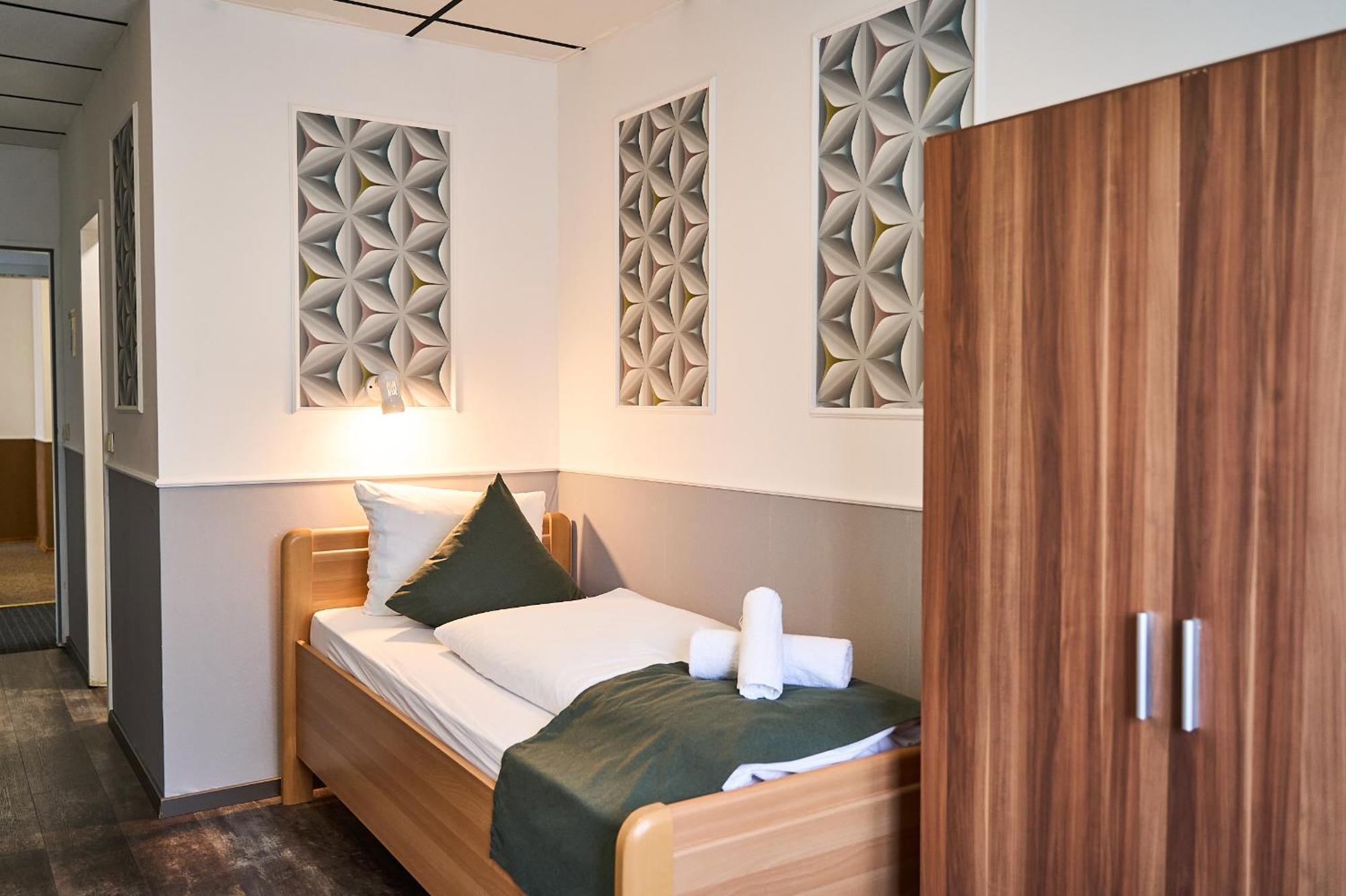 Hotel Maximo Pinneberg Exteriör bild
